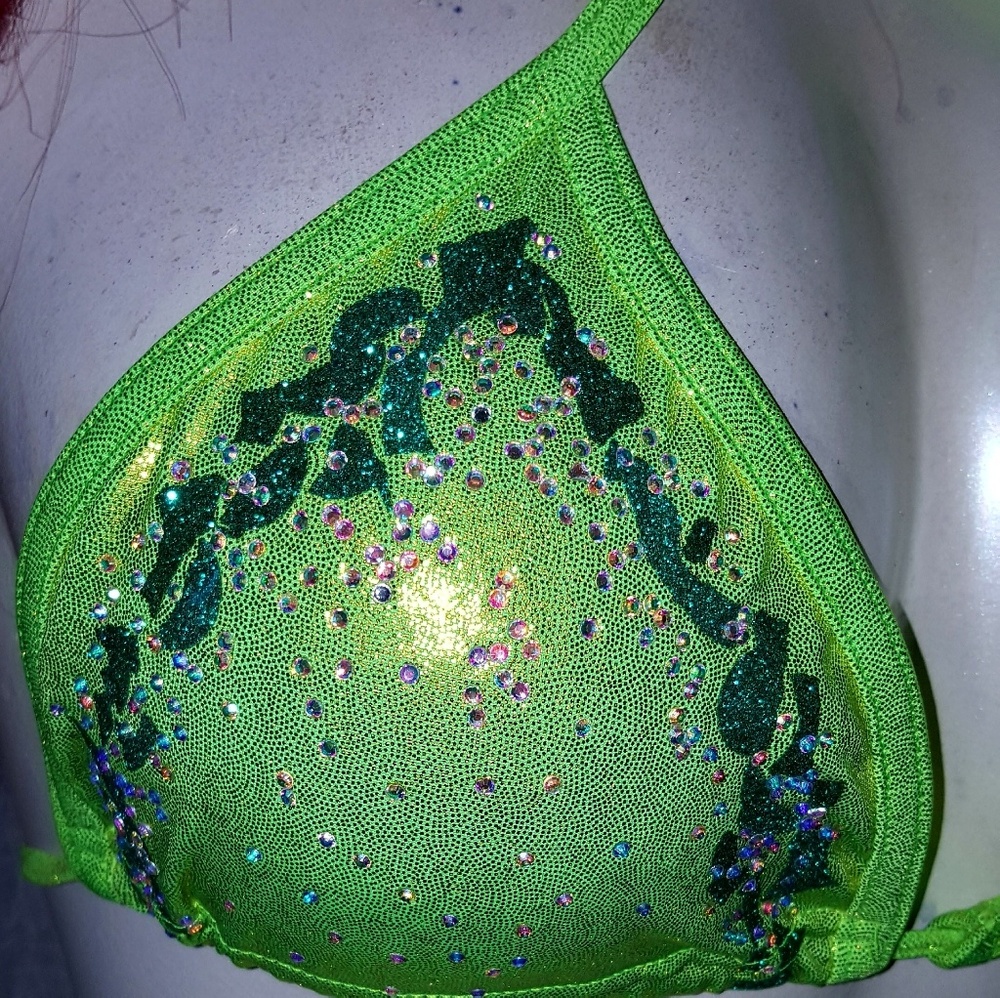 Custom made bikini set - Picture 2 of 4